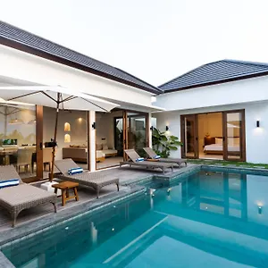  Villa J4
